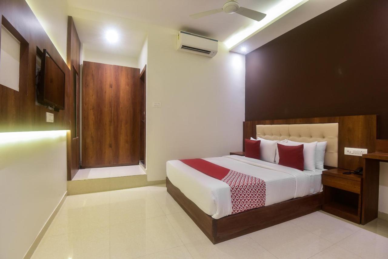 Готель Oyo Shubham Residency Bhiwandi Екстер'єр фото